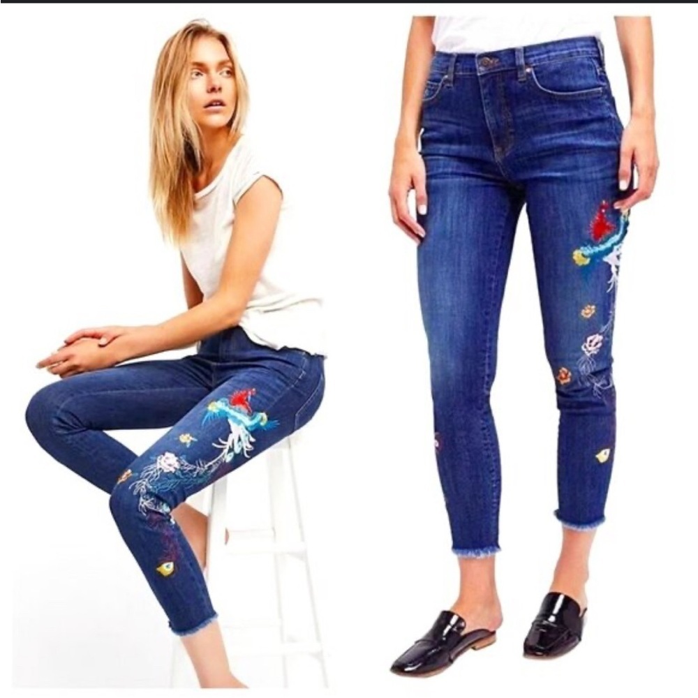Free People Dark Blue Skinny Jeans with Multicolor Embroidery